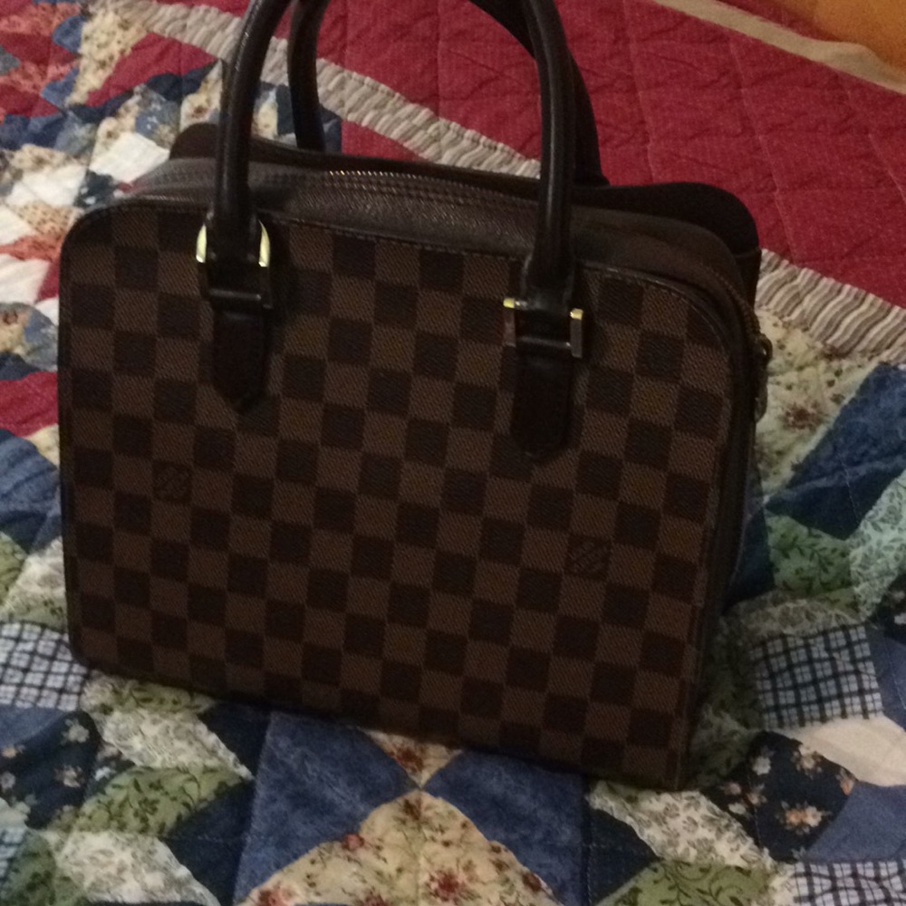 LV Damier Triana w bag and receipt